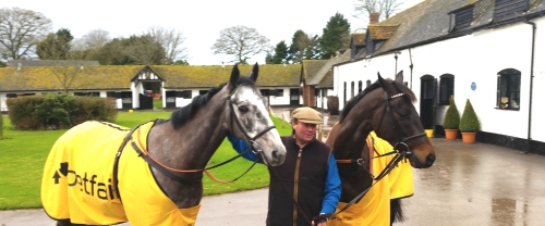 Nicky Henderson with Vasco du Ronceray (Grey) and Sign of A Victory